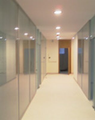 divisorias-vidro-01 divisorias-vidro-01